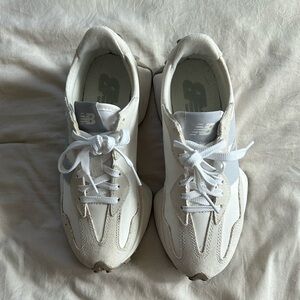 New Balance Women 327